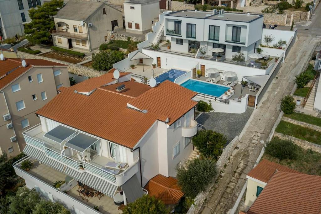 Holiday Home Lolina,Sea On A Palm! Heated Pool Trogir Eksteriør billede